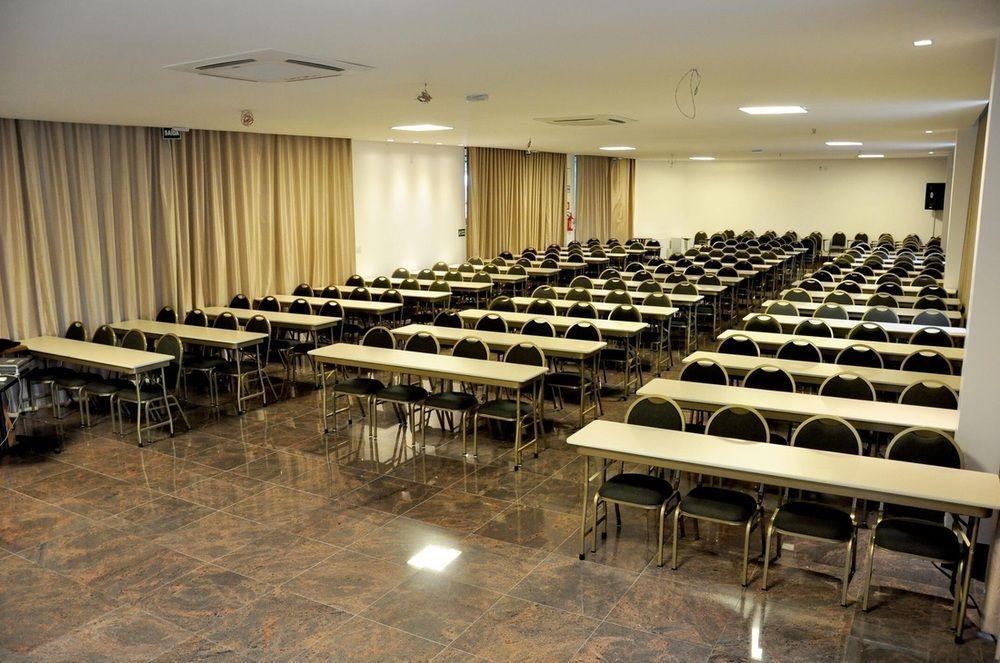 Galatas Golden Hotel Patos de Minas Eksteriør billede
